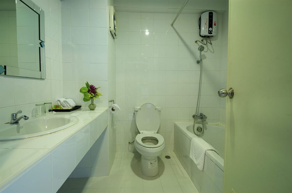 Vista Hotel Chiang Mai - Sha Extra Plus Luaran gambar